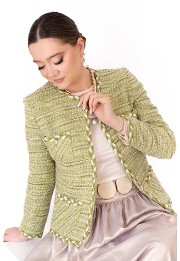 Sacou Golden Green din tweed accesorizat cu benzi