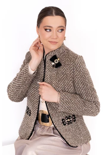 Sacou rafined tweed accesorizat cu fundita si pietre