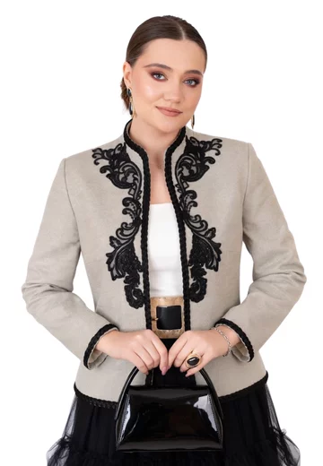 Sacou soft gri verzui cu detalii de contrast si broderie