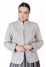 Sacou stylish din lana gri decorat cu broderie , strasuri si perle