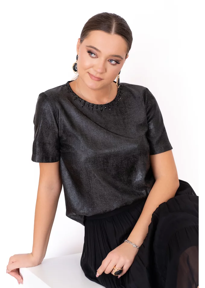 Top noire shine din vascoza peliculizata accesorizat cu  pietre