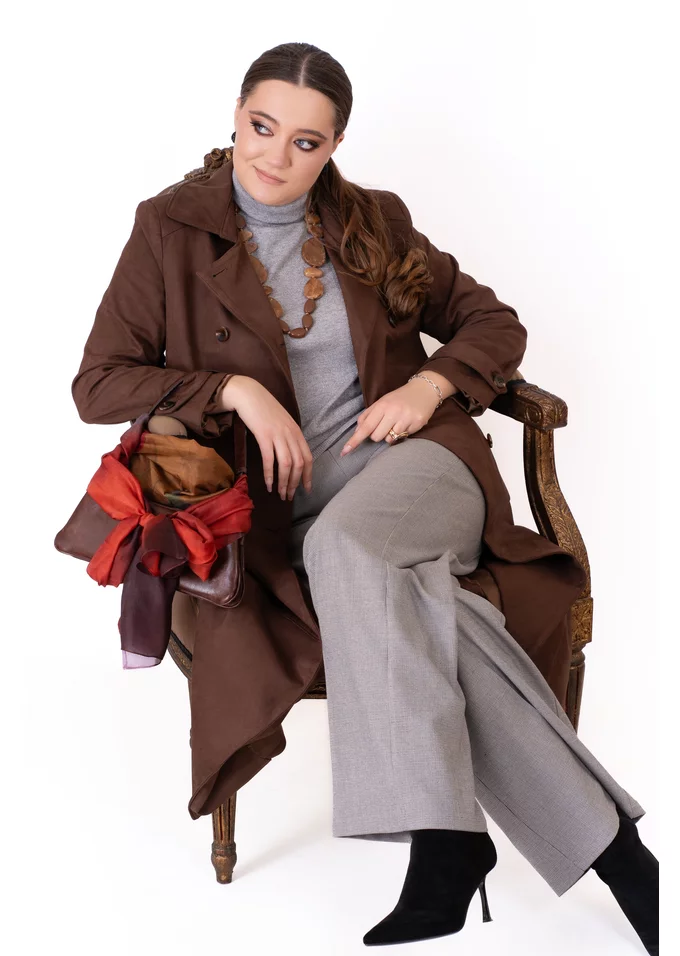 Trenci din piele maro colorado decorat cu cordon si nasturi