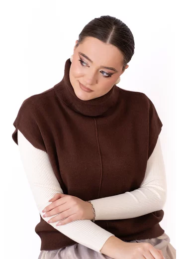 Vesta tricotata maro