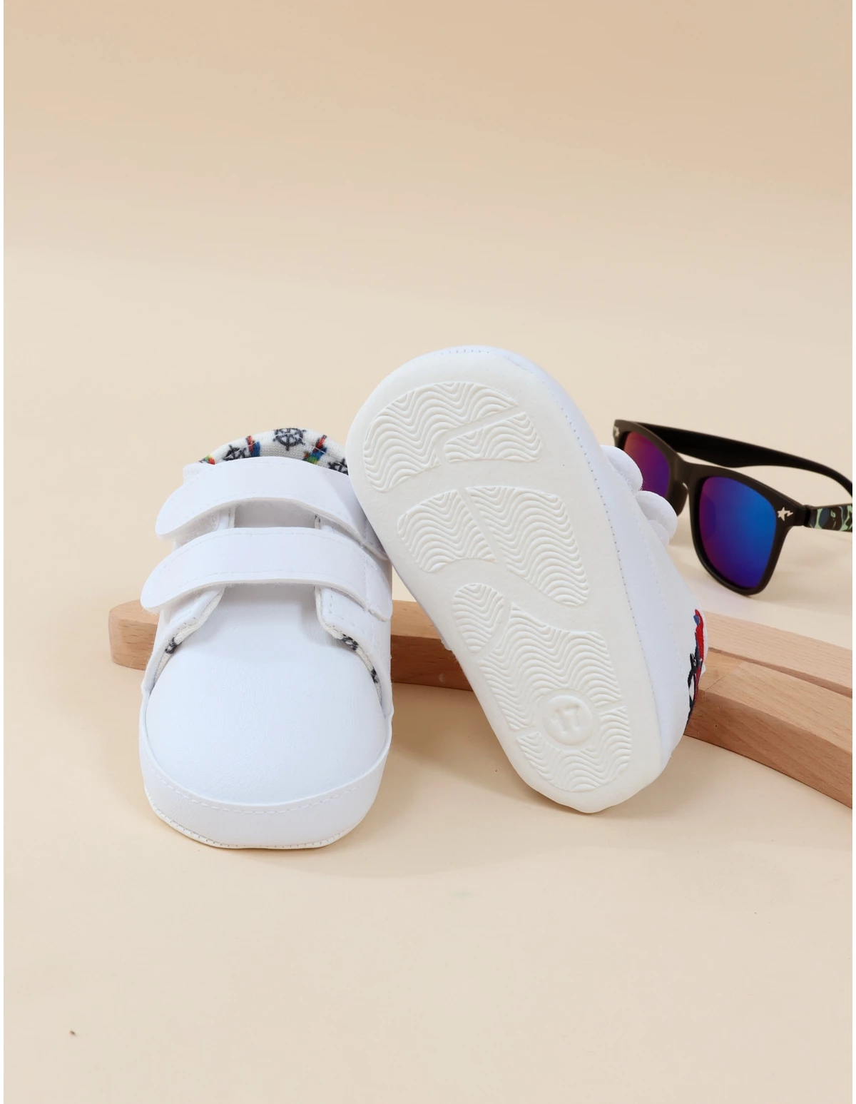 Adidasi sea ​​parrot pentru bebelusi- alb