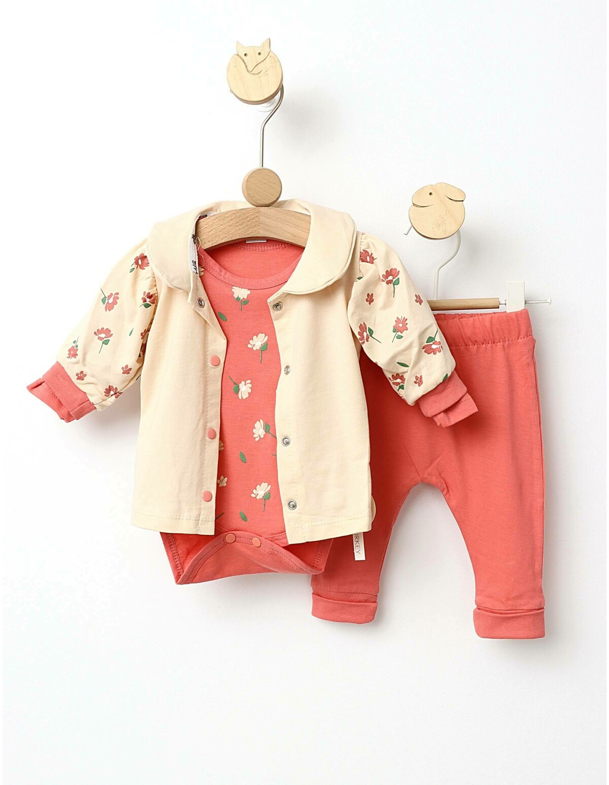 Compleu 3 piese Bebe Girl model roz-prafuit