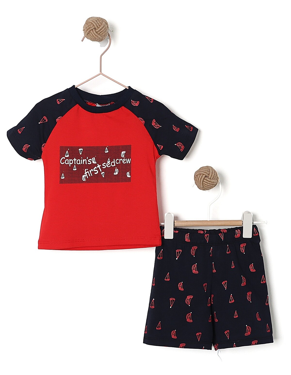 Compleu CAPTAIN\'S FIRST CREW model rosu