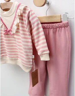 Compleu cu broderie Freya, model cu roz