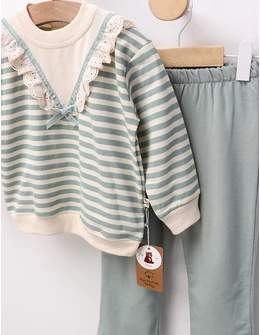 Compleu cu broderie Mada, model cu verde