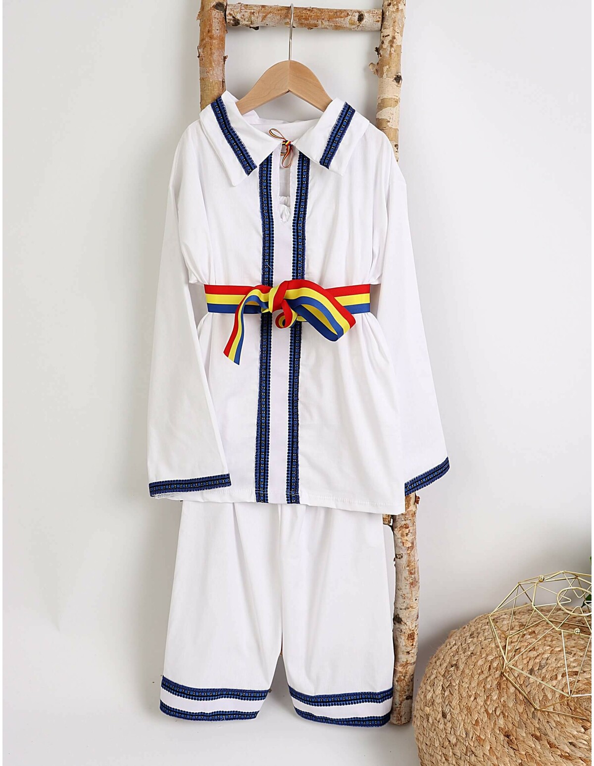 Costum popular baieti 3 piese albastru M2