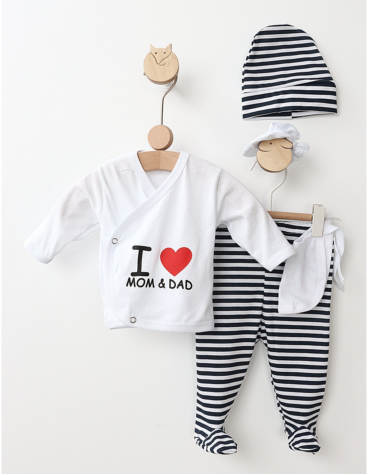 Costumas 5 piese I Love Mom&Dad alb-bm
