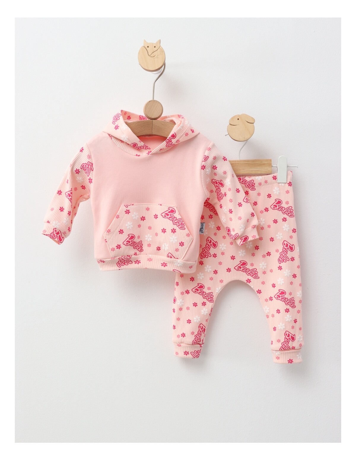 Costumas Barbie, model cu corai