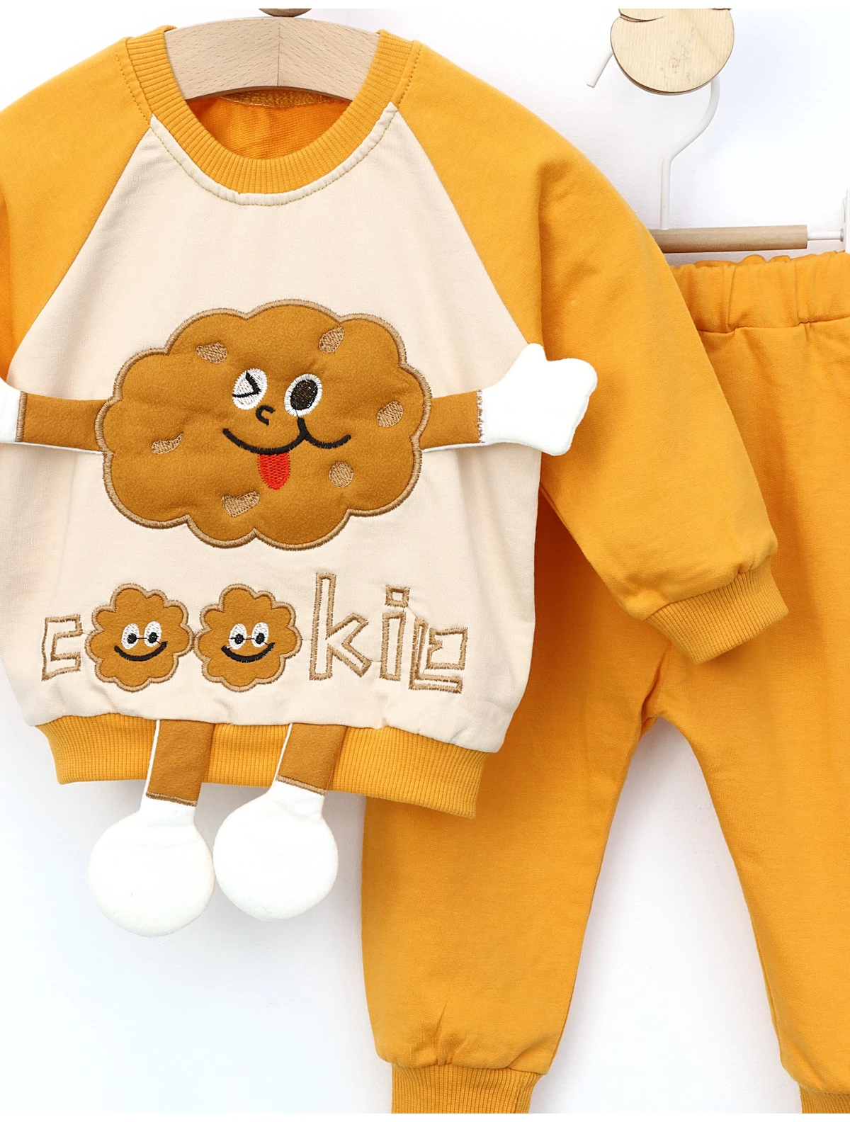 Costumas Cookie model crem-galben