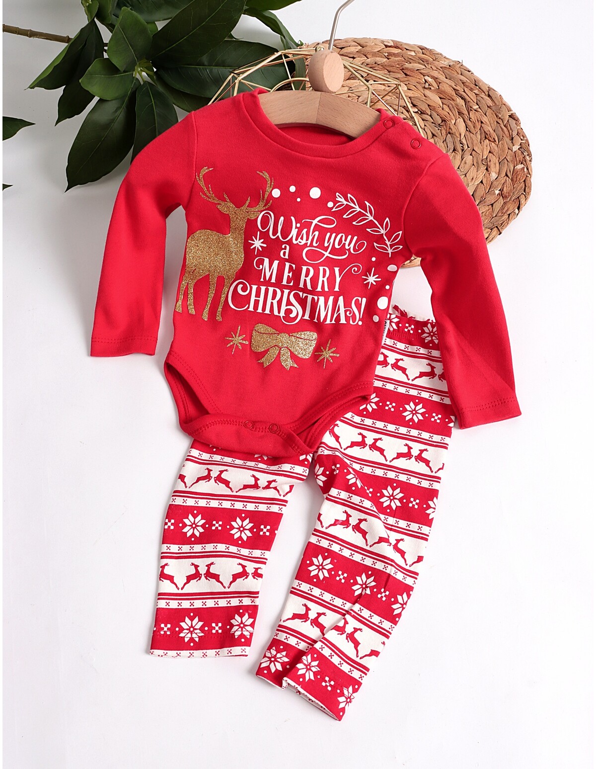 Costumas Craciun Wish you a Merry Christmas!