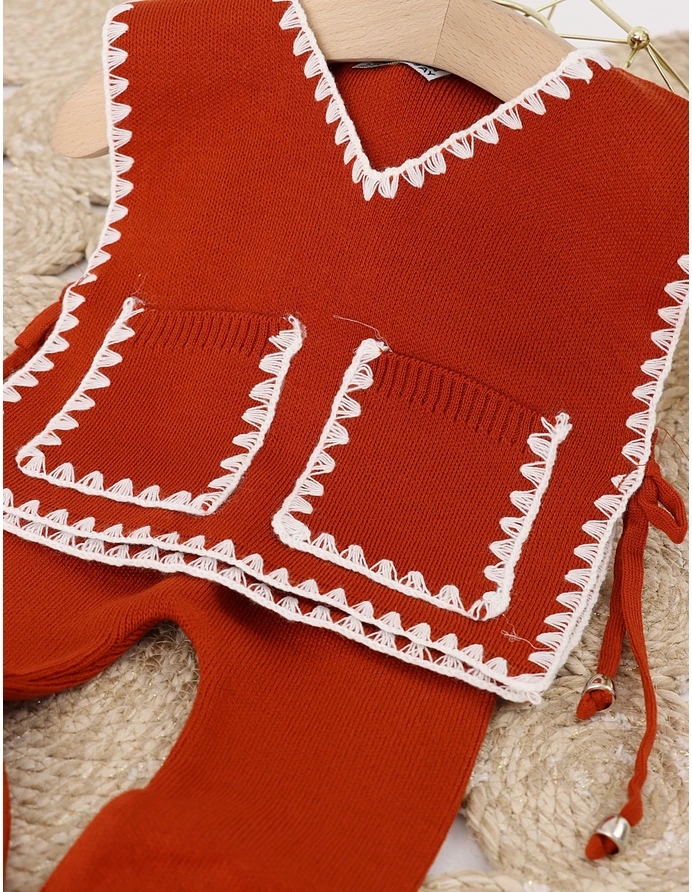 Costumas croset cu vesta Maya model caramiziu picture - 2