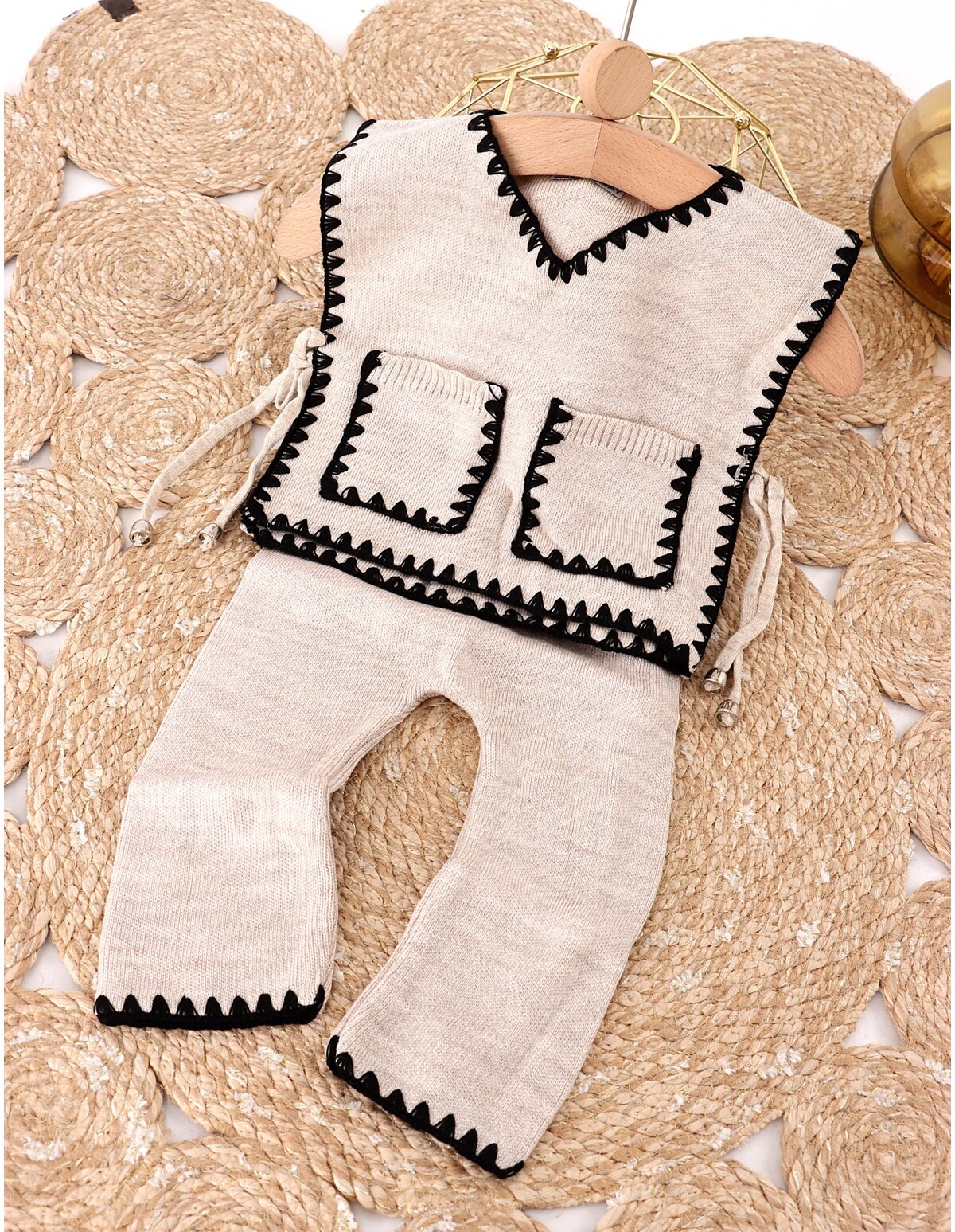 Costumas croset cu vesta Maya model gri
