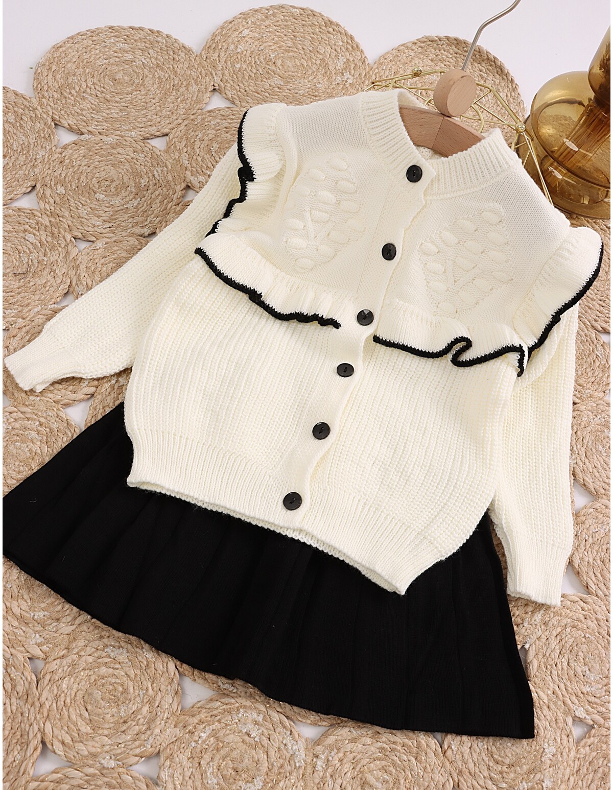 Costumas croset Lilibeth model alb