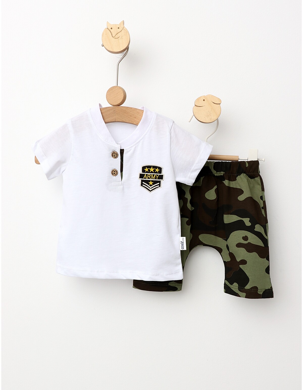 Costumas de vara Army camuflaj cu alb