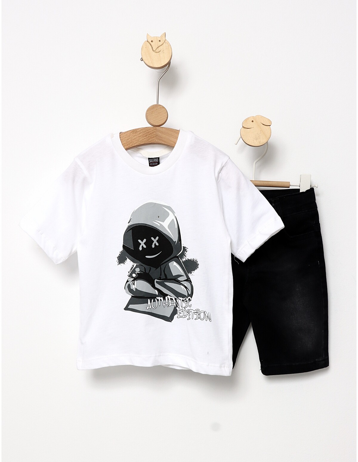 Costumas de vara Authentic Edition alb