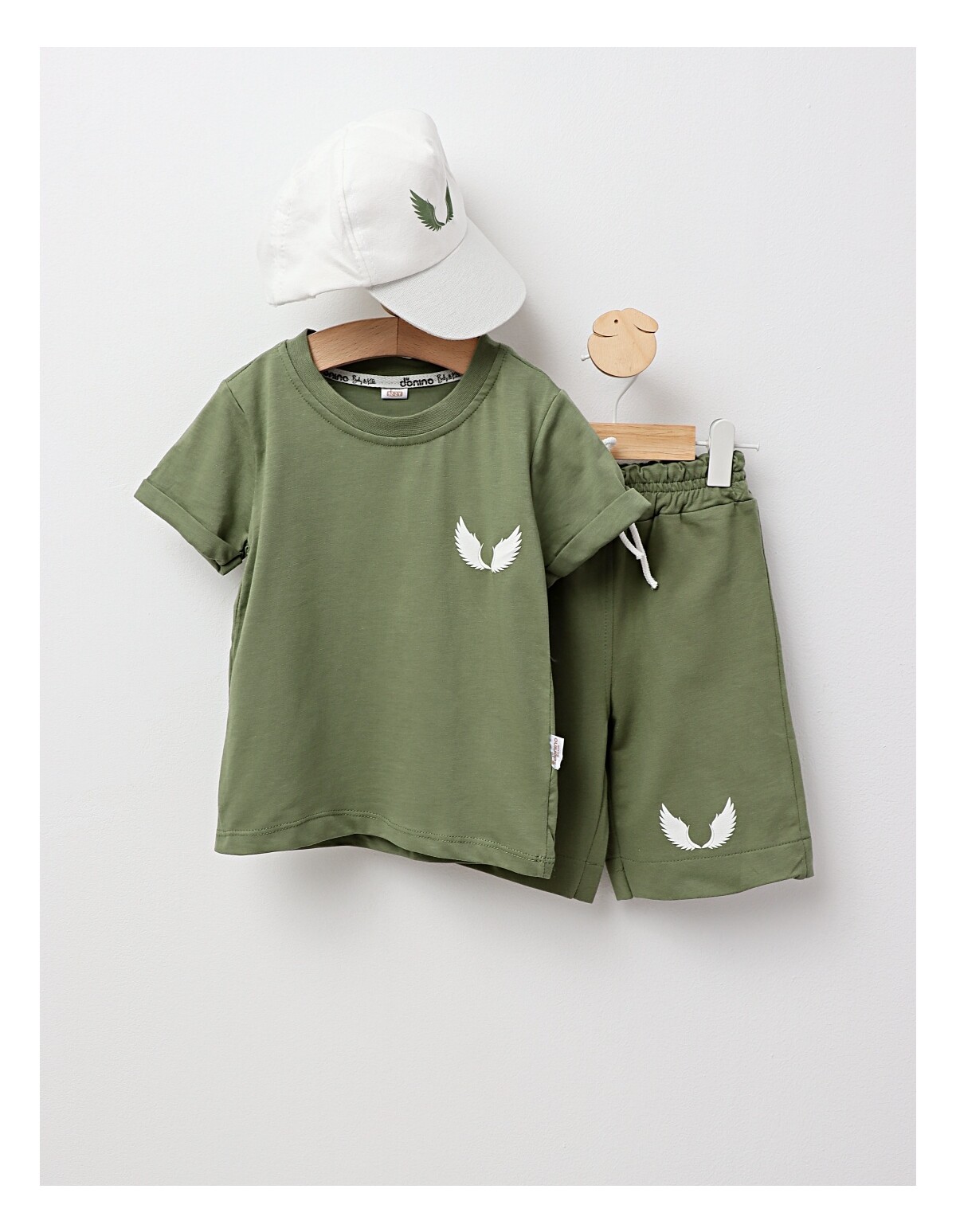 Costumas de vara, Wings, cu verde