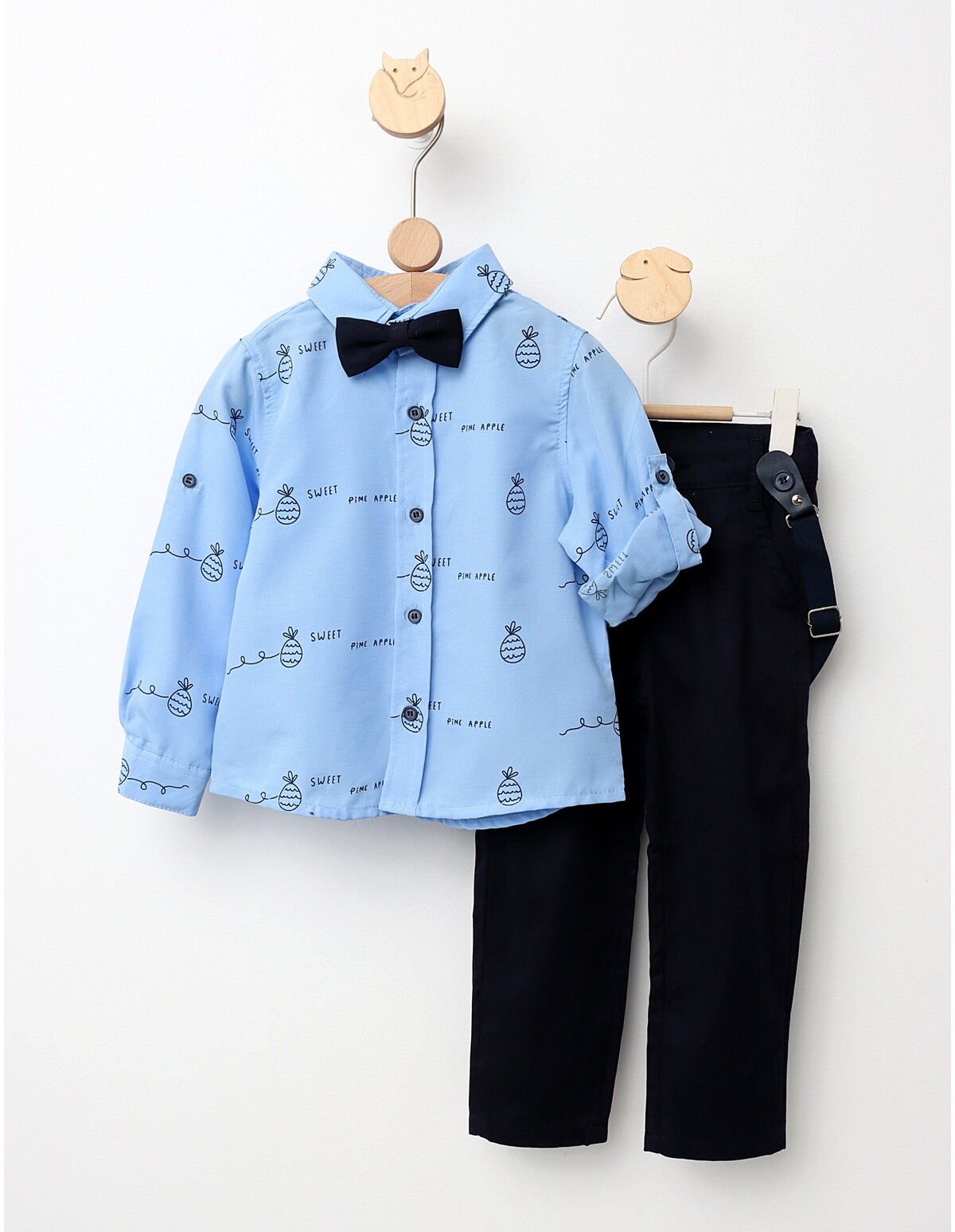 Costumas elegant, papion, bretele, pine-apple, albastru