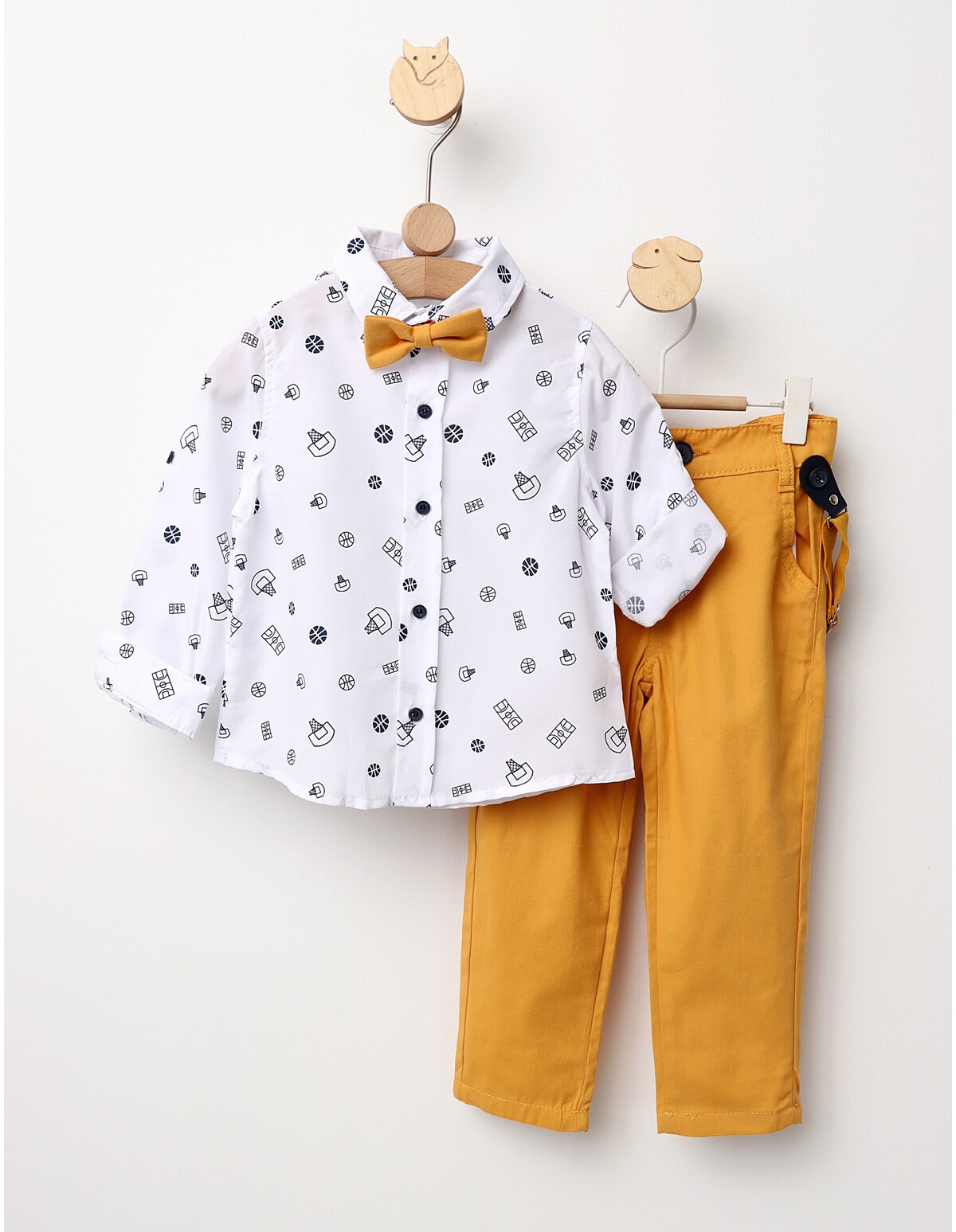 Costumas elegant, papion, bretele, sports, galben