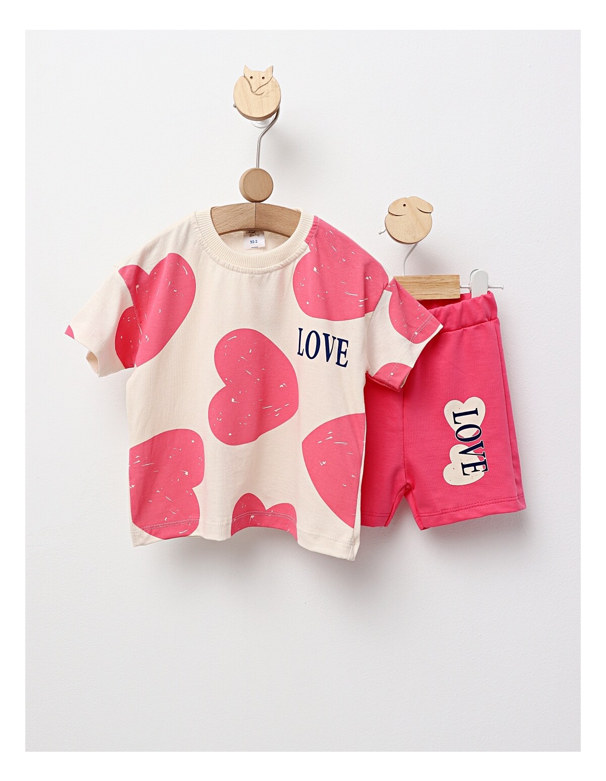 Costumas Love & Hear, ciclam