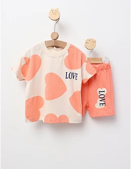 Costumas Love & Hear, corai