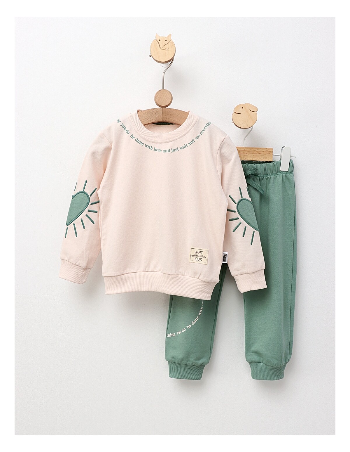 Costumas MNT KIDS model crem-verde