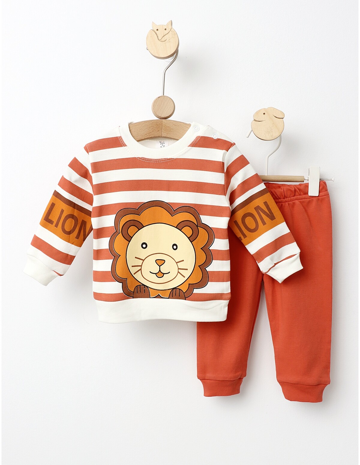 Costumas Nik Lion model caramiziu