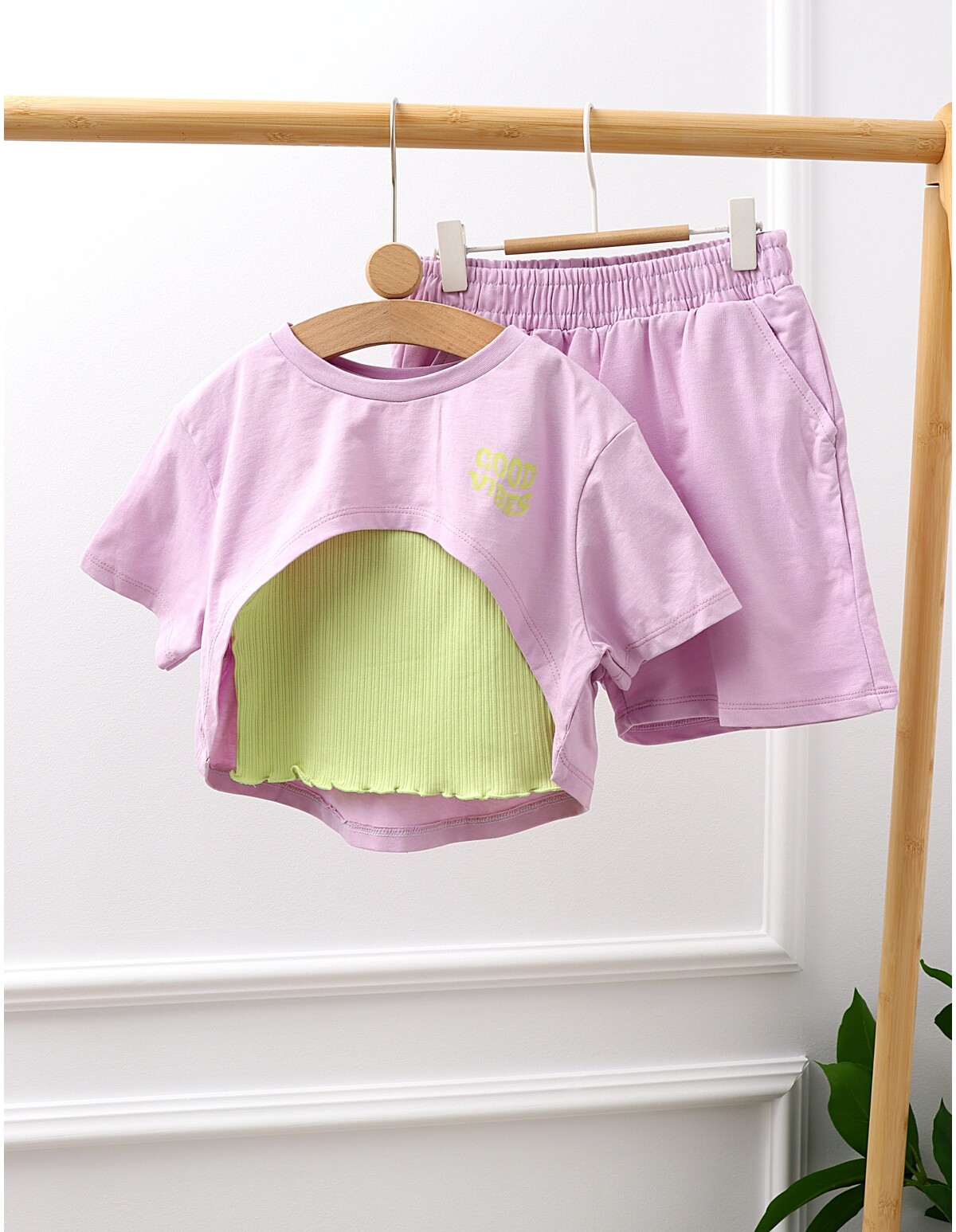 Costumas vara Crop Top Vibes cu lila