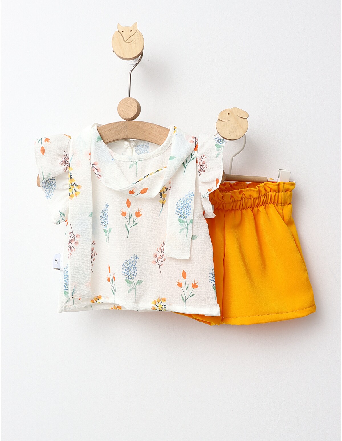 Costumas vara Flowers For Girls model cu galben