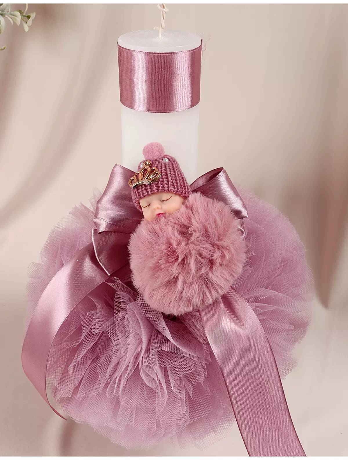 Lumanare botez cu tulle si bebelus pufos model roz prafuit