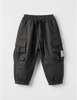 Pantaloni imblaniti Remus gri inchis