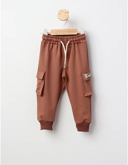 Pantaloni trening Street maro