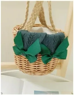 Sosetute crosetate cu fundita-verde