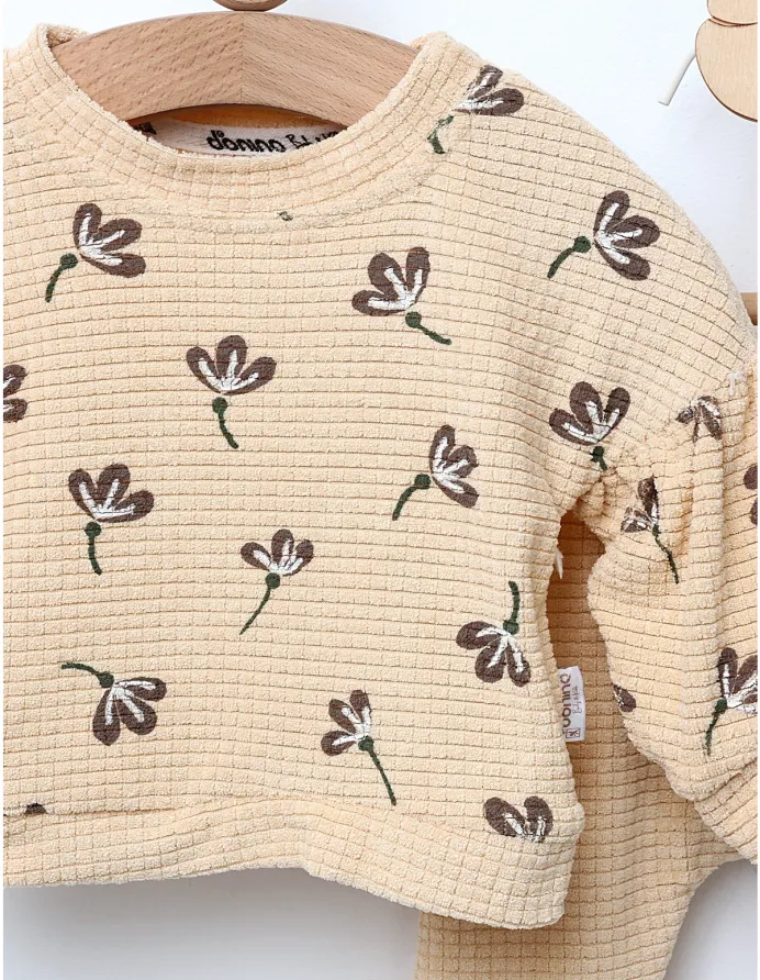 Costumas gofrat Flowers model crem picture - 2