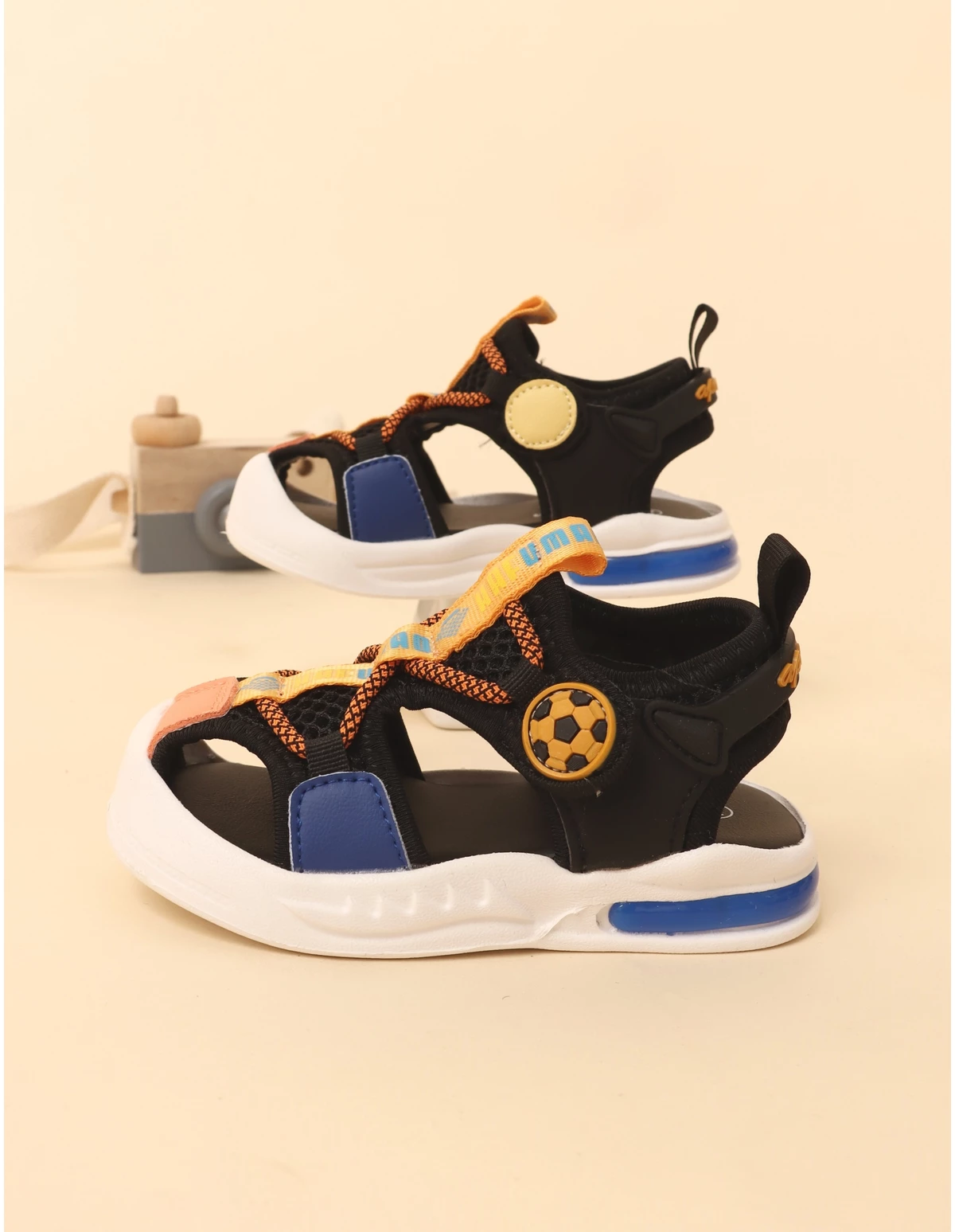 Sandale Apawwa Boys negru-multicolor 2