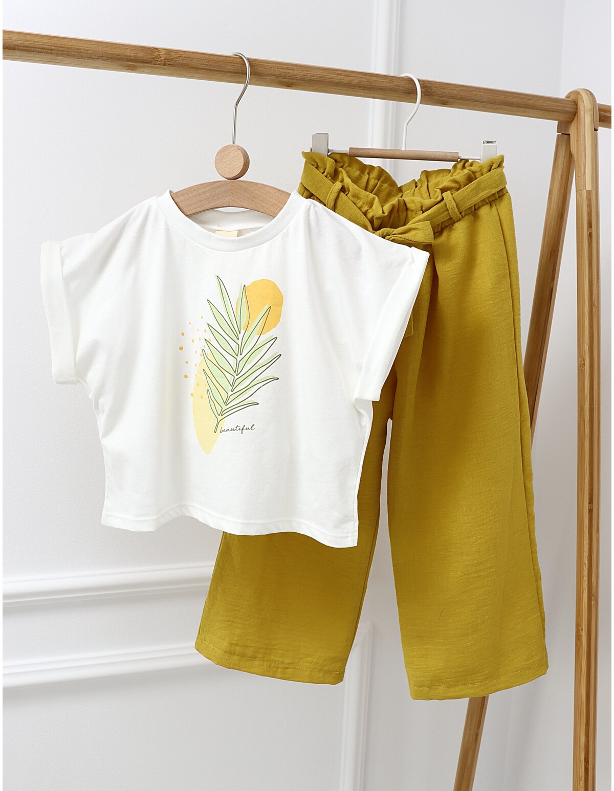 Set beautiful 2 piese galben