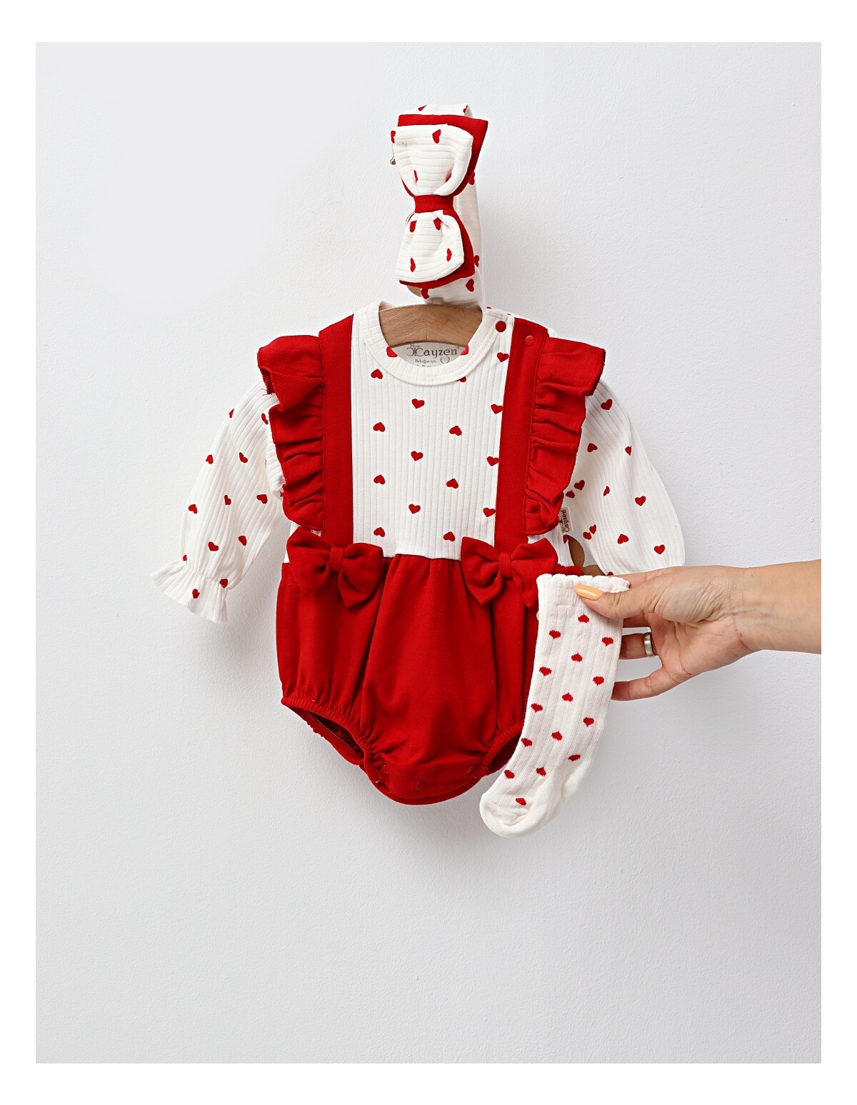 Set cu body, bentita, sosete, rosu