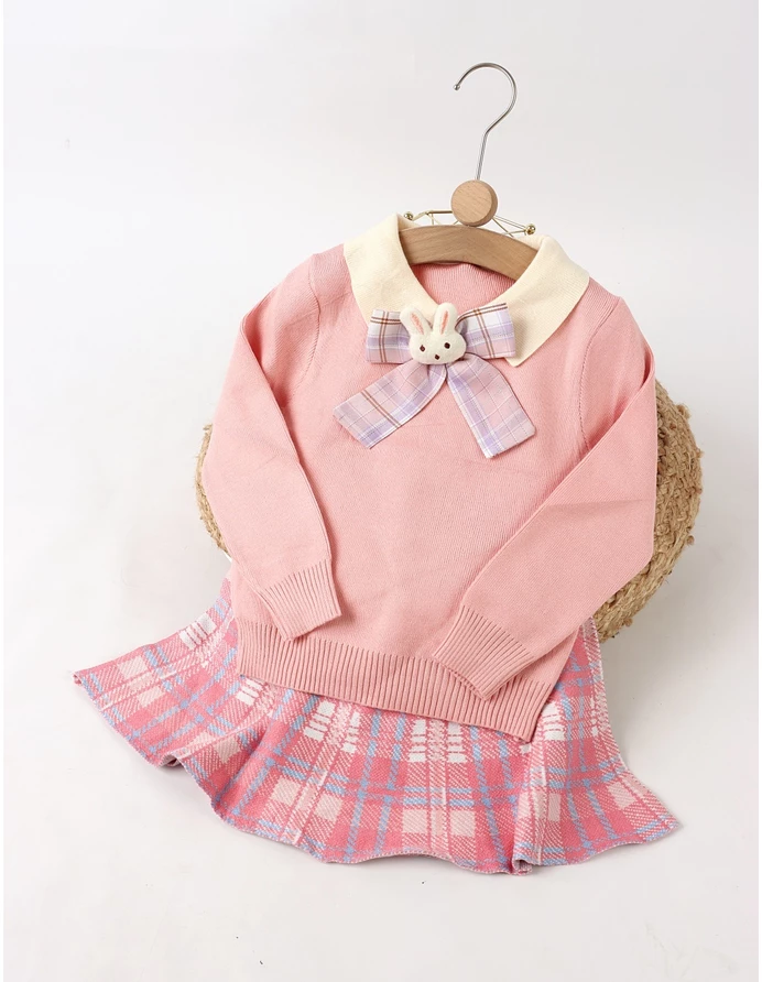 Set Pulover + Fusta + Brosa, Evelyn corai picture - 2