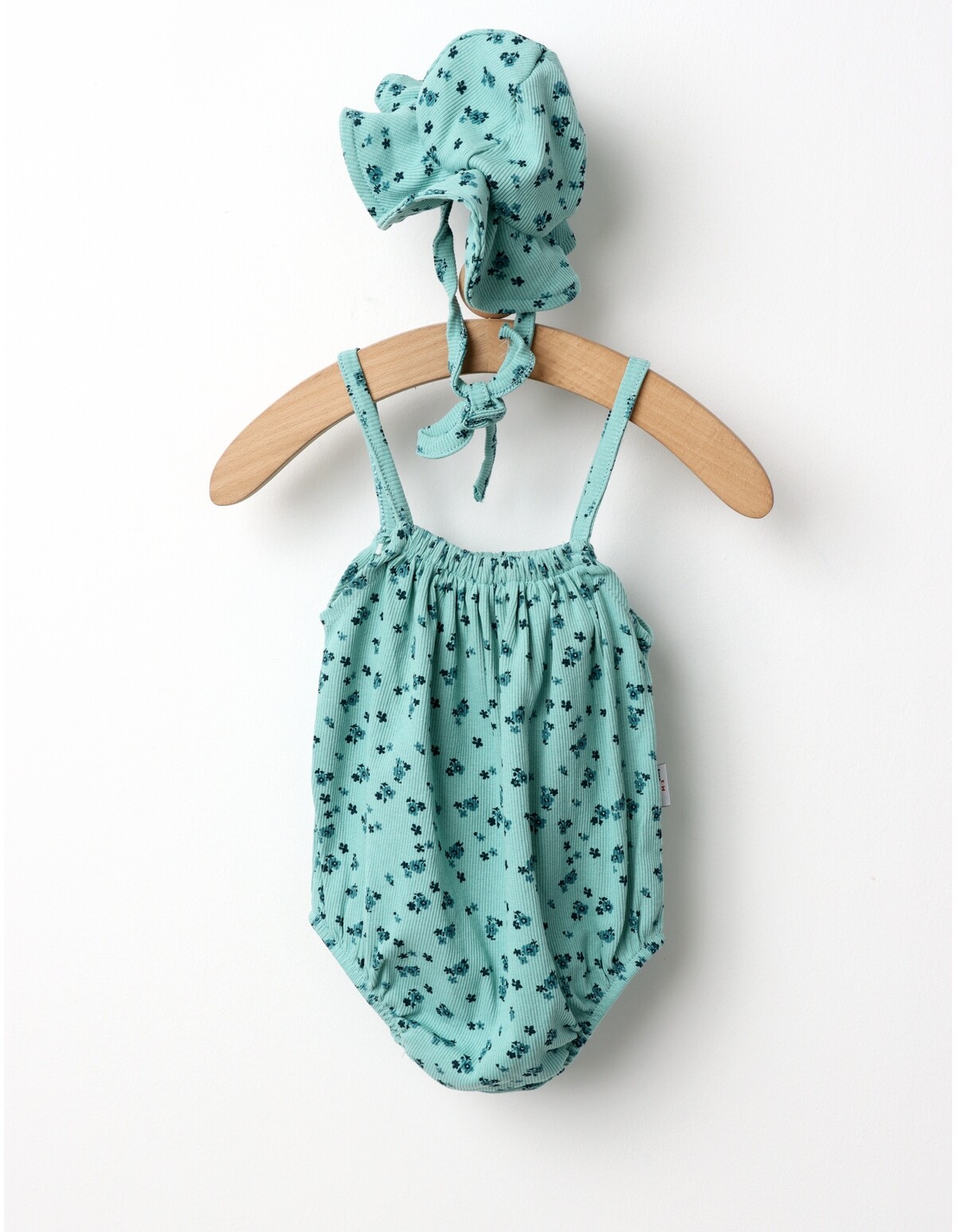 Set vara, body stil maiou si bascuta model verde