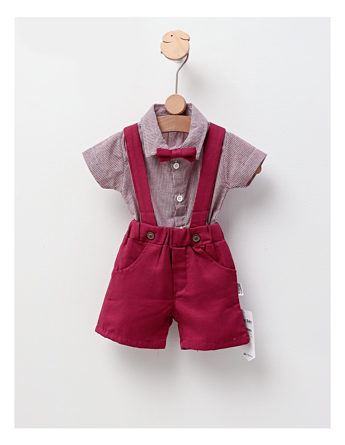 Set vara, camasa, pantaloni, papion, visiniu