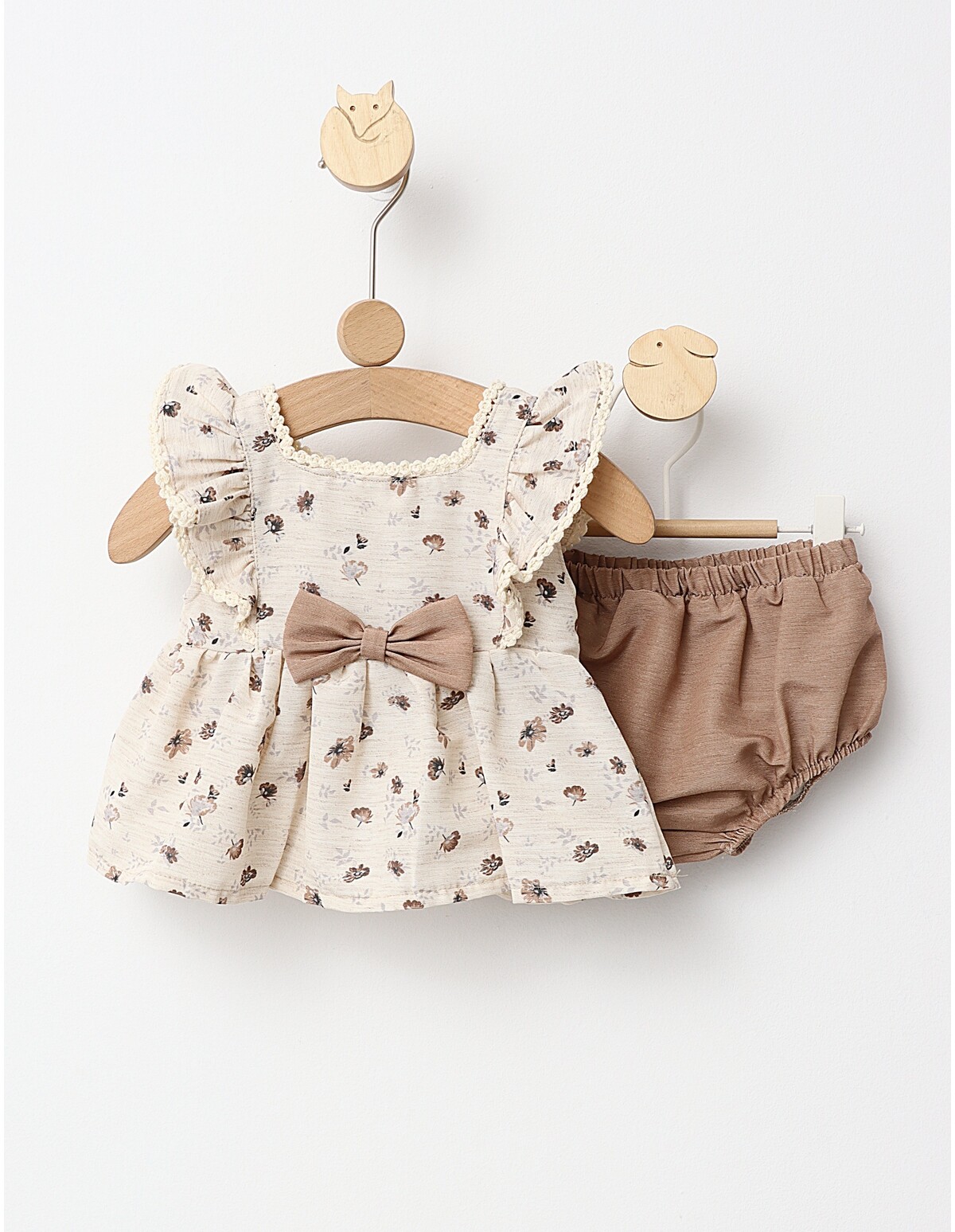 Set vara Rochita si Chilotel model crem