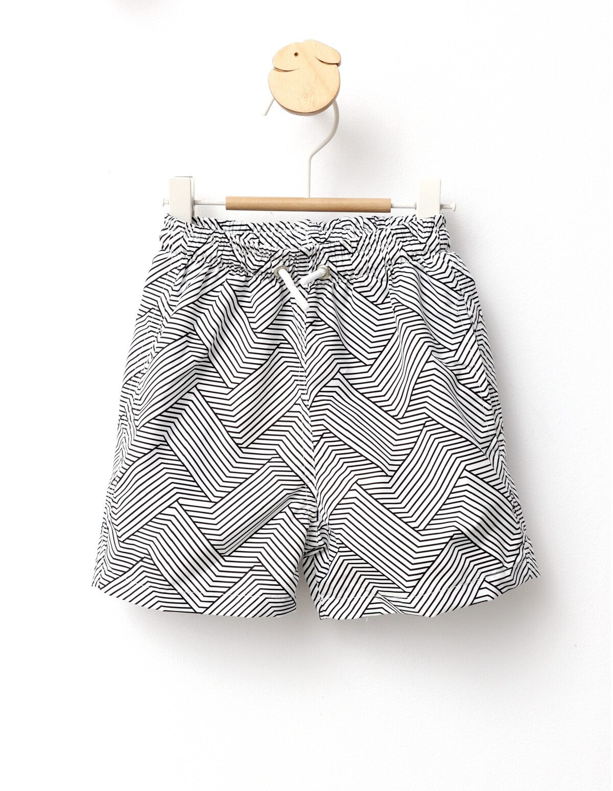 Sort de baie din fas model alb-negru