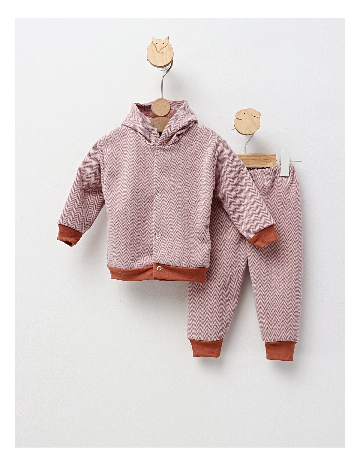 Trening bebe Iluzion model cu gluga caramiziu