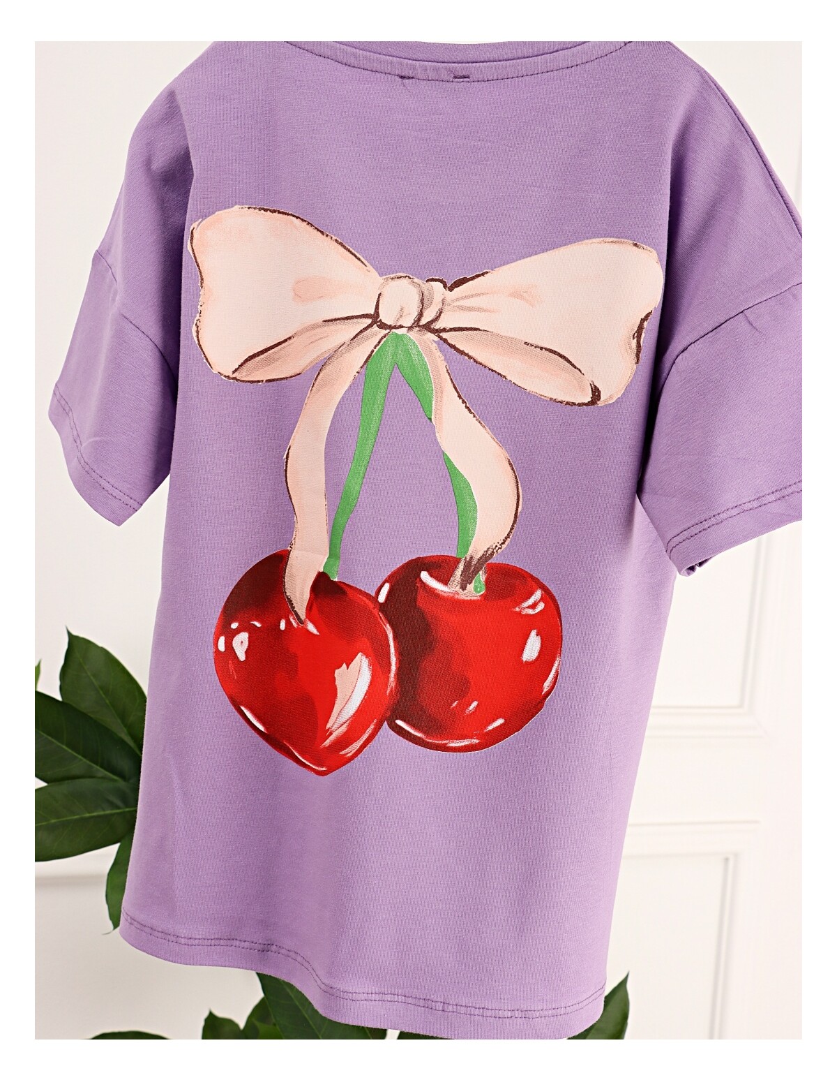 Tricou Ciresele, model cu mov