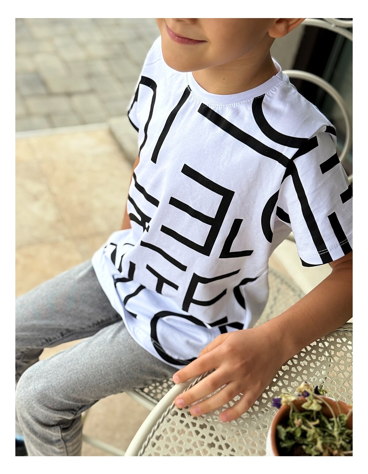 Tricou premium Litere, model alb
