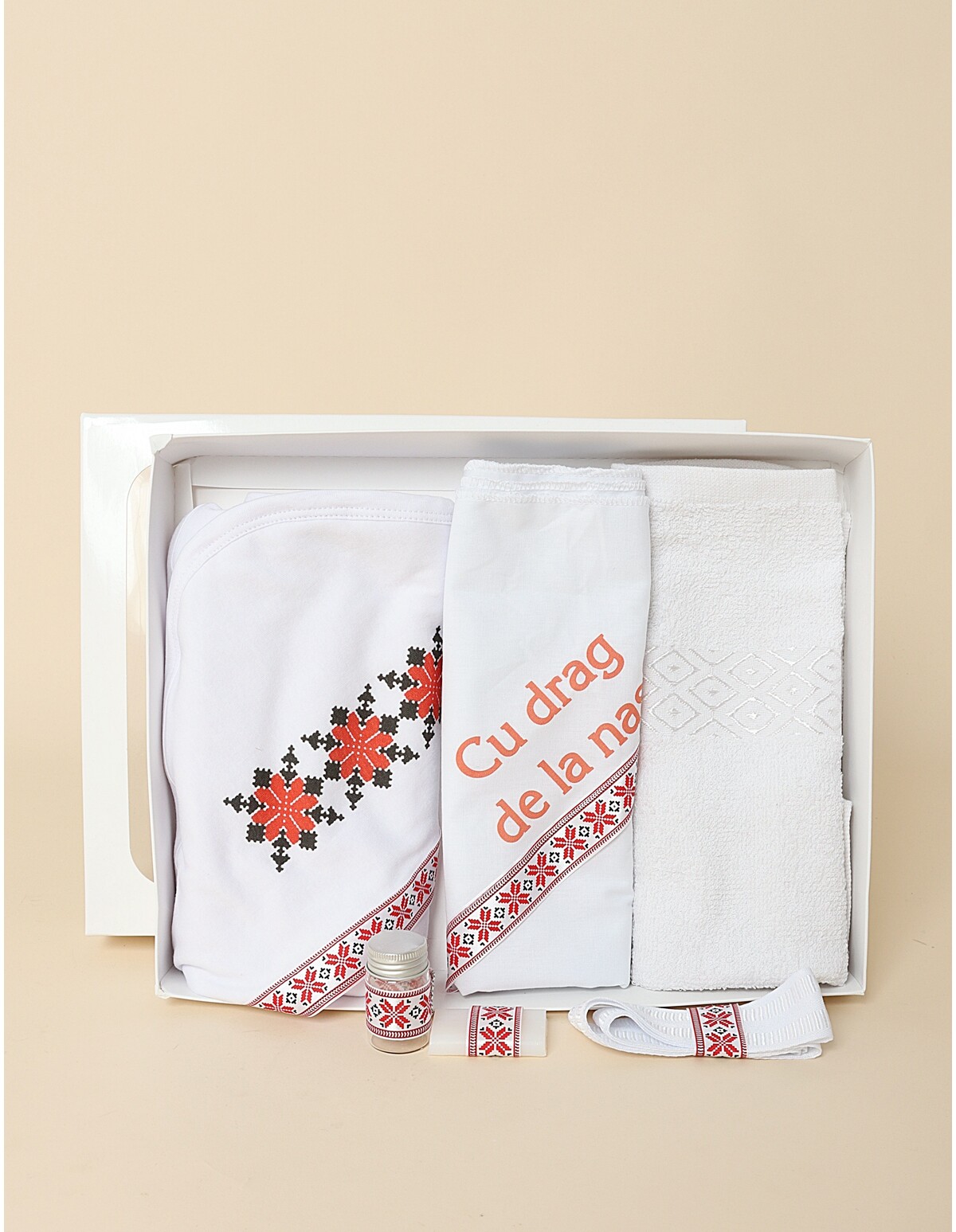 Trusou de botez traditional-rosu 6 piese