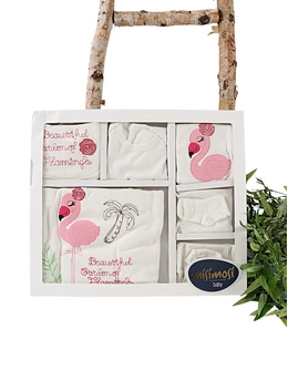 Trusou nou nascut, Flamingo, roz
