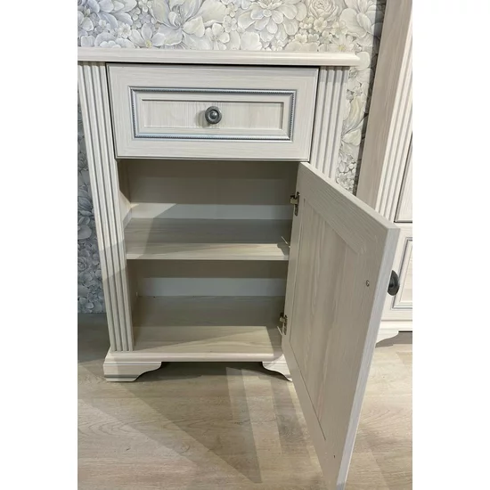 Comodă White 1D1S, sertar și spațiu depozitare cu ușă, MDF și PAL melaminat, mânere metalice, design compact și elegant picture - 3